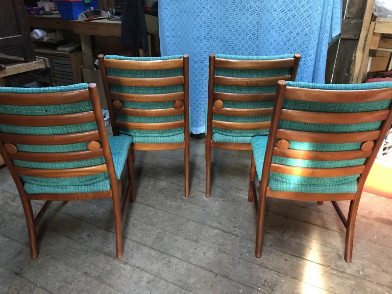 1960 white and Newton dining table and 4 chairs.